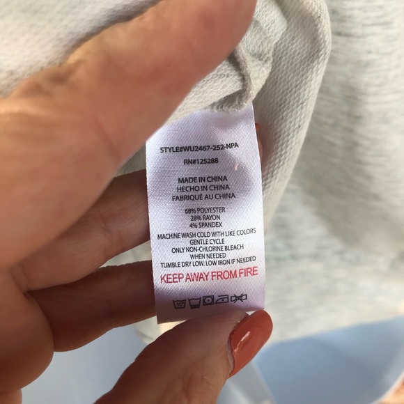 Rae Dunn "Grateful" long sleeve hoodie size small - Picture 7 of 8